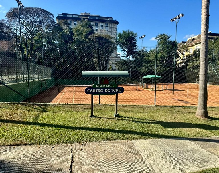 Studio 107 - Moderno no Granja Brasil em Itaipava