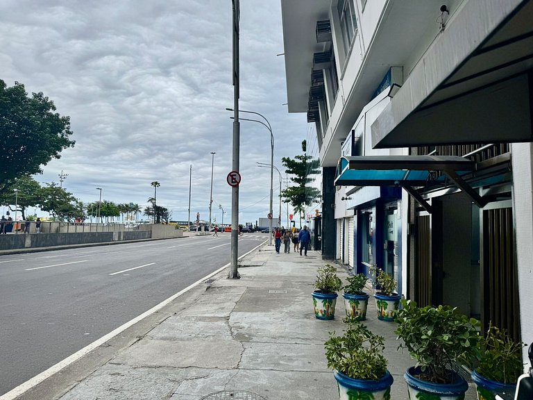 Studio a poucos passos da Praia de Copacabana